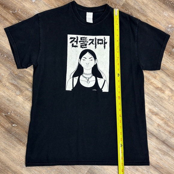 Don't Touch Me Black T Shirt Size M  Hellen Jo Art to Wear Empowered Women Face - Picture 7 of 10